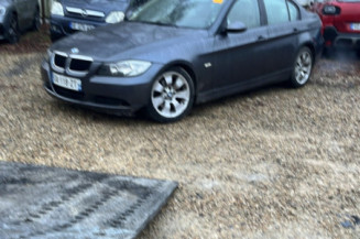 BMW SERIE 3 E90 PHASE 1 320d 2.0D - 16V TURBO Photo n°1