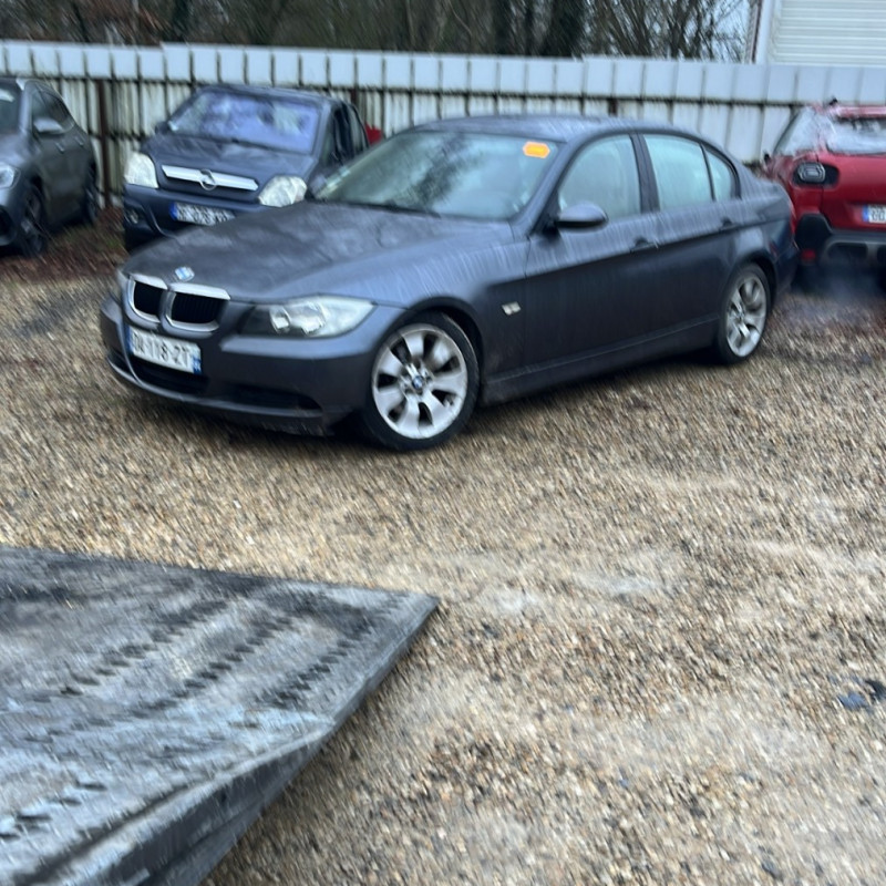 BMW SERIE 3 E90 PHASE 1 320d 2.0D - 16V TURBO Photo n°1