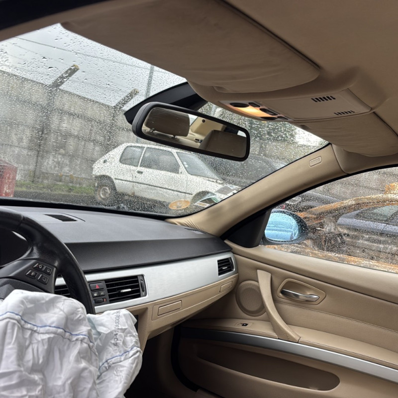 BMW SERIE 3 E90 PHASE 1 320d 2.0D - 16V TURBO Photo n°25