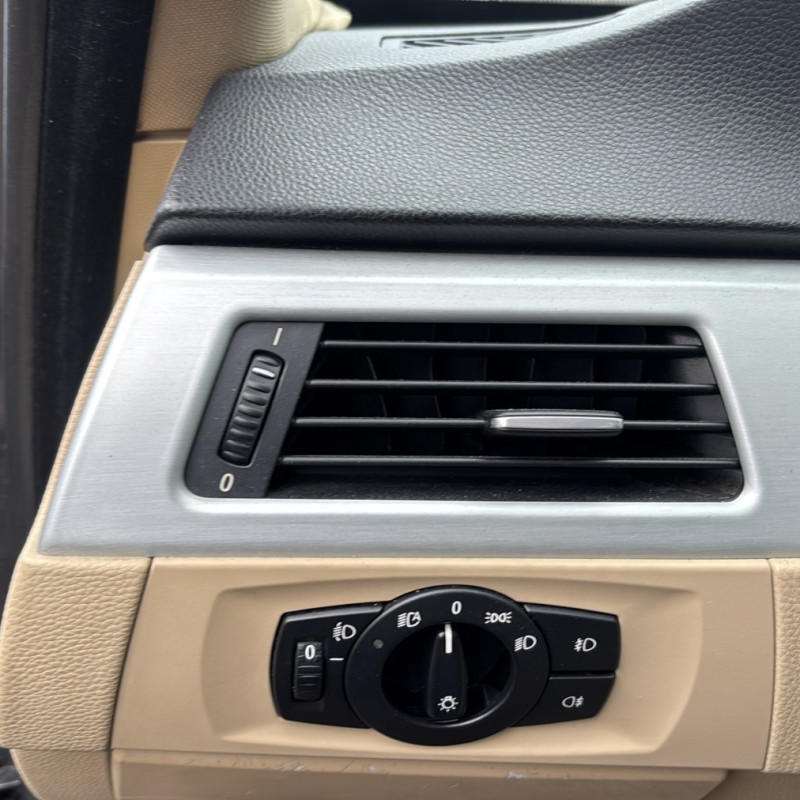 BMW SERIE 3 E90 PHASE 1 320d 2.0D - 16V TURBO Photo n°27