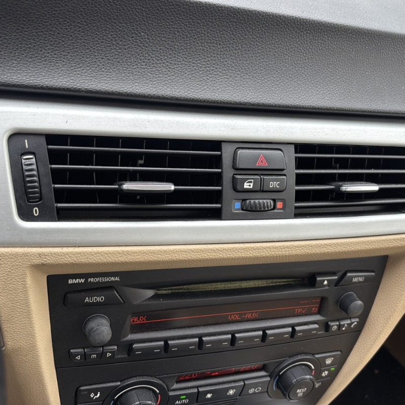 BMW SERIE 3 E90 PHASE 1 320d 2.0D - 16V TURBO Photo n°30