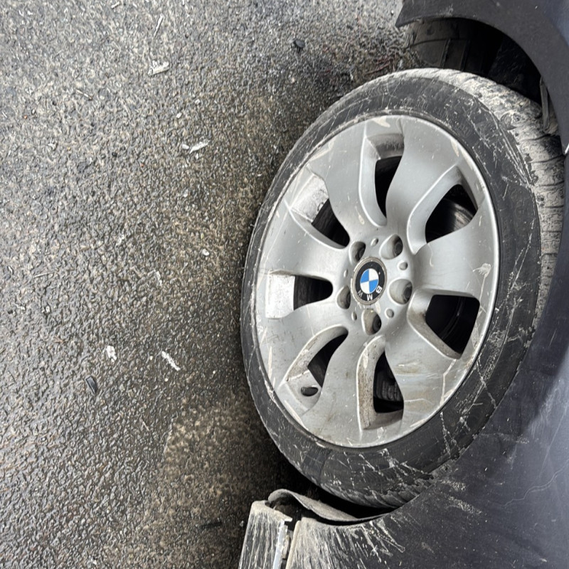 BMW SERIE 3 E90 PHASE 1 320d 2.0D - 16V TURBO Photo n°34