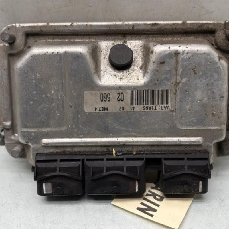Calculateur moteur PEUGEOT 206 Photo n°1