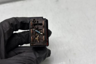 Bouton de warning OPEL CORSA B