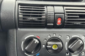 Bouton de warning OPEL CORSA B