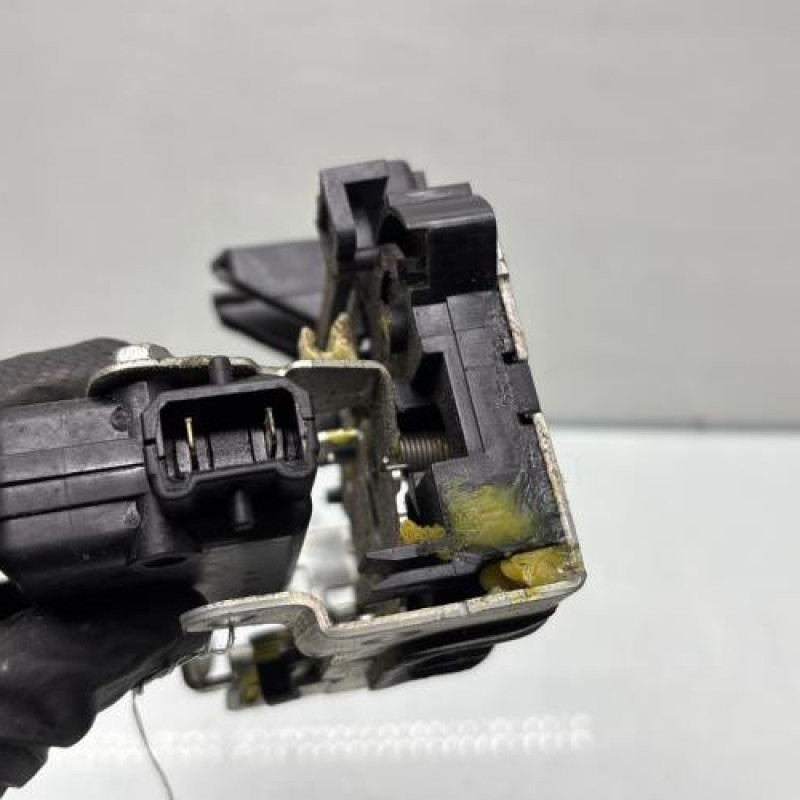 Serrure avant gauche DACIA SANDERO 1 Photo n°4