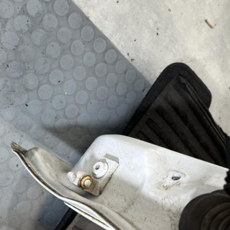 Porte avant gauche VOLKSWAGEN FOX Photo n°4