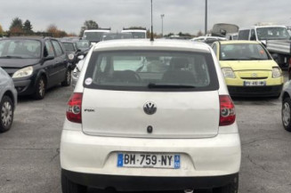 Vitre avant droit VOLKSWAGEN FOX