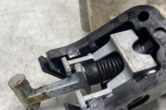 Serrure arriere droit SEAT IBIZA 4