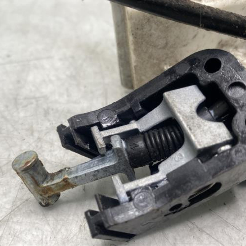 Serrure arriere droit SEAT IBIZA 4 Photo n°2