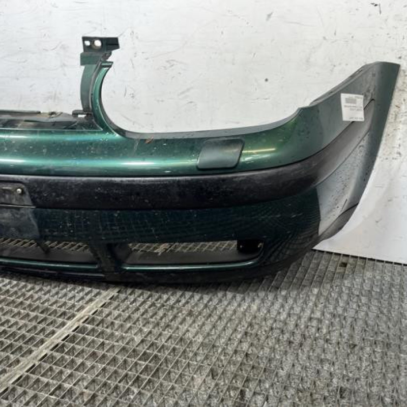 Pare choc avant VOLKSWAGEN GOLF 4 Photo n°3