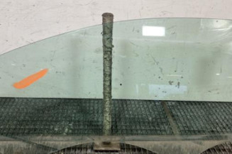 Vitre avant gauche CITROEN C2 Photo n°1