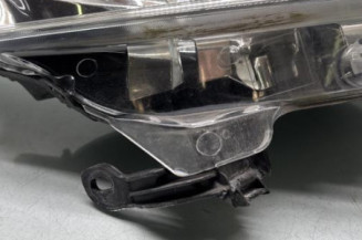 Optique avant principal droit (feux)(phare) PEUGEOT 208 1