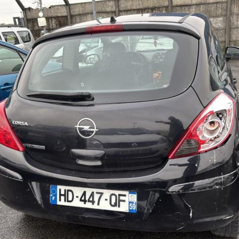 Retroviseur gauche OPEL CORSA D Photo n°12