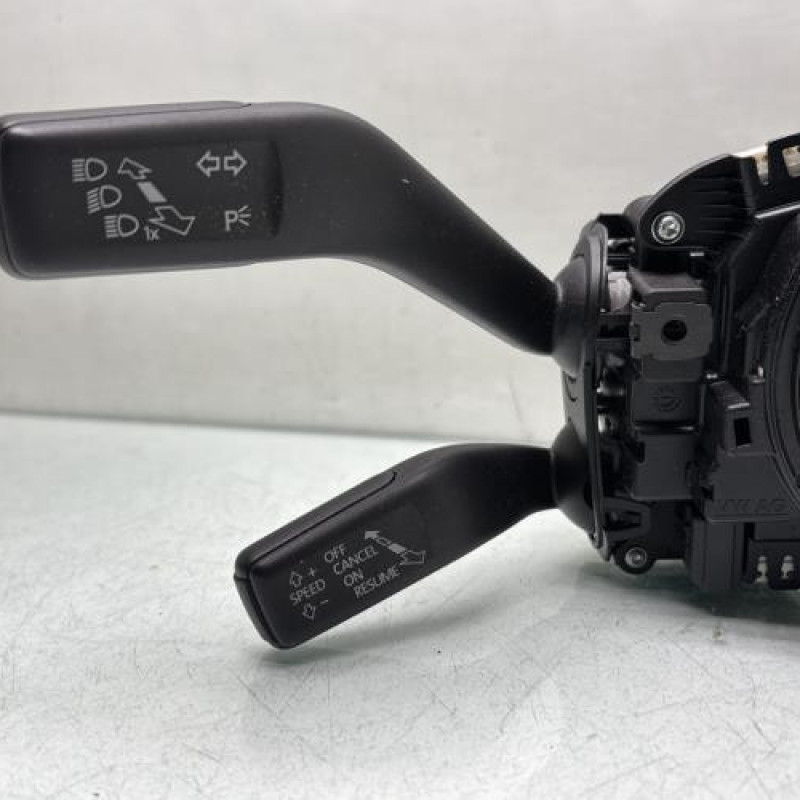 Com (Bloc Contacteur Tournant+Commodo Essuie Glace+Commodo Phare) VOLKSWAGEN PASSAT 6 Photo n°2