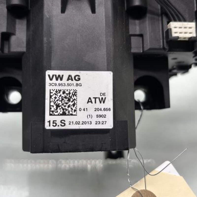 Com (Bloc Contacteur Tournant+Commodo Essuie Glace+Commodo Phare) VOLKSWAGEN PASSAT 6 Photo n°4