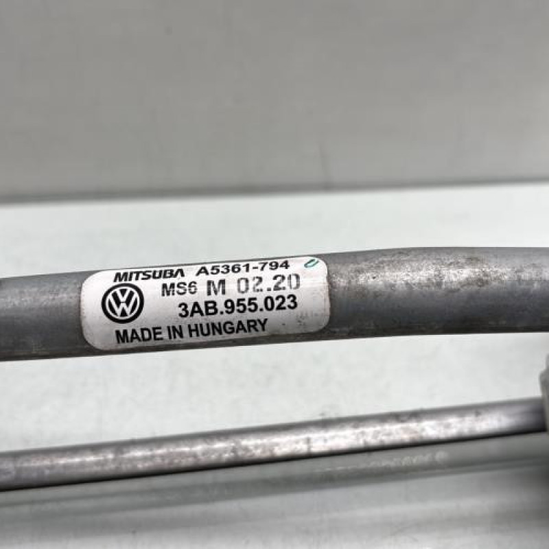 Moteur essuie glace avant VOLKSWAGEN PASSAT 6 Photo n°4
