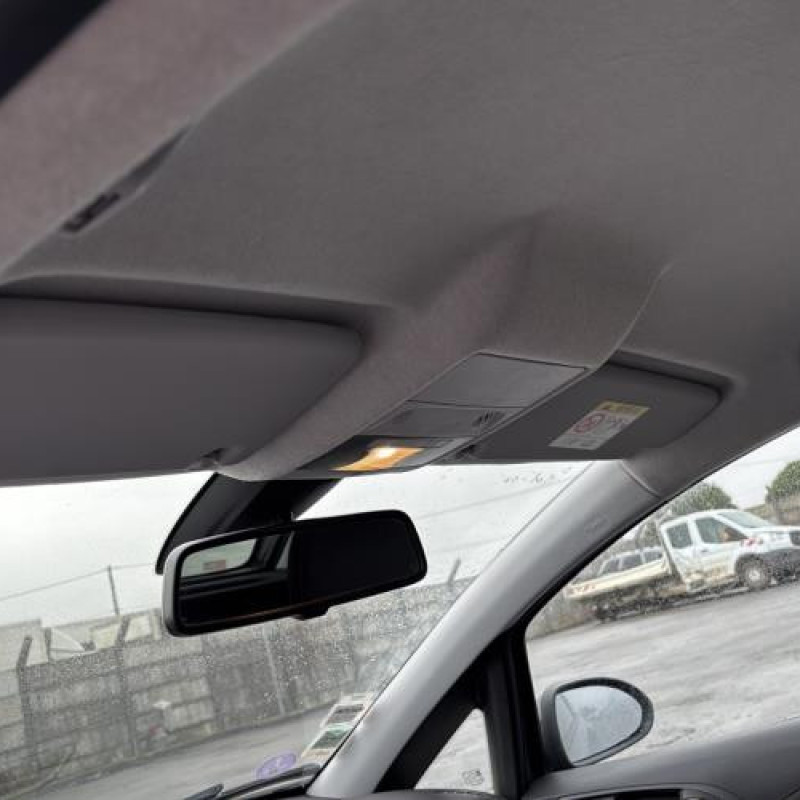 Serrure avant droit OPEL CORSA E Photo n°17