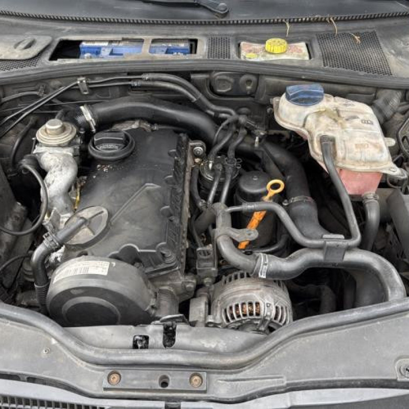 Calandre VOLKSWAGEN PASSAT 4 Photo n°13