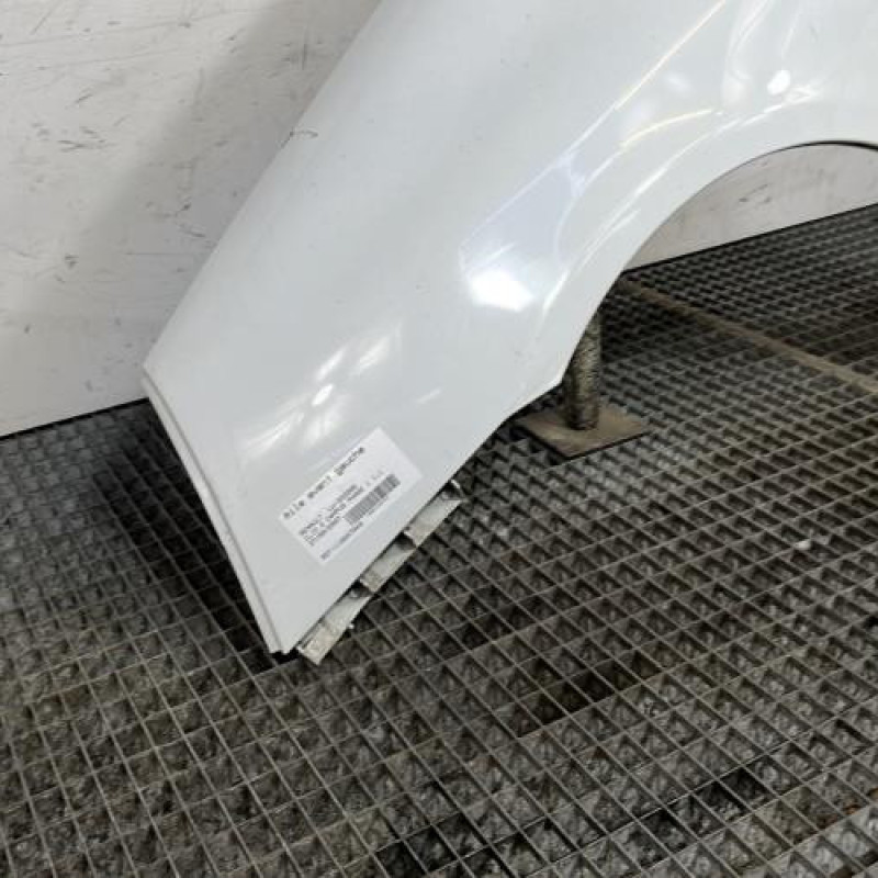 Aile avant gauche RENAULT CLIO 2 CAMPUS Photo n°2