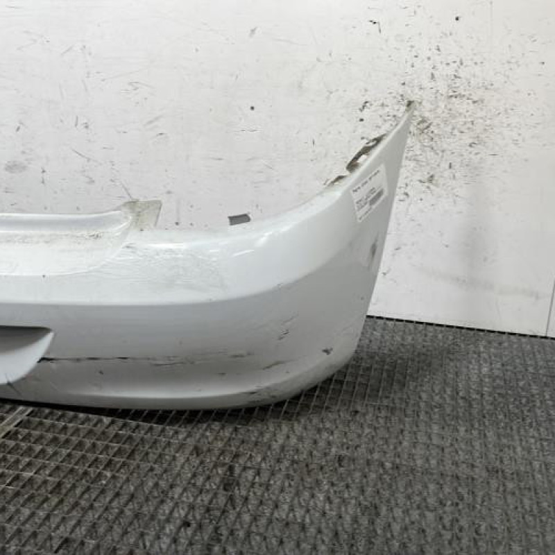 Pare choc arriere RENAULT CLIO 2 CAMPUS Photo n°3