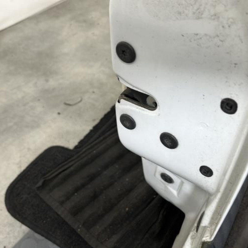 Porte avant droit RENAULT CLIO 2 CAMPUS Photo n°3