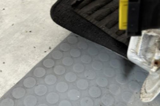 Porte avant gauche RENAULT CLIO 2 CAMPUS