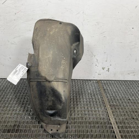 Pare boue arriere gauche RENAULT CLIO 2 CAMPUS Photo n°1