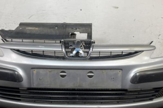 Pare choc avant PEUGEOT 607 Photo n°1