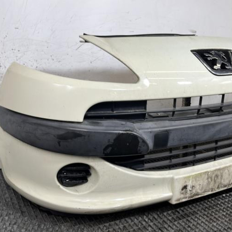 Pare choc avant PEUGEOT 1007 Photo n°2