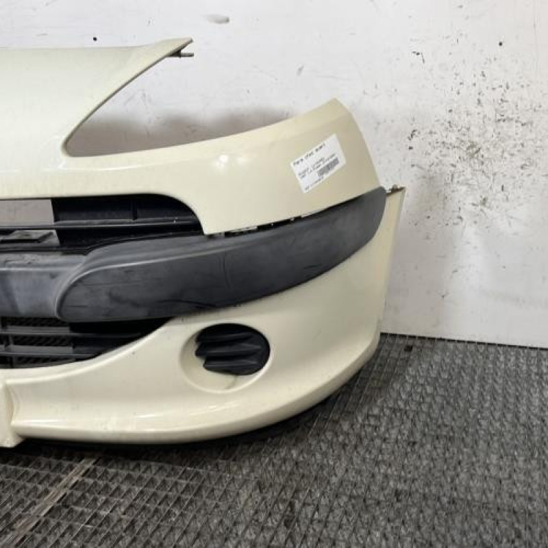 Pare choc avant PEUGEOT 1007 Photo n°3