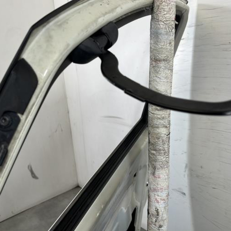 Porte avant droit PEUGEOT 1007 Photo n°6