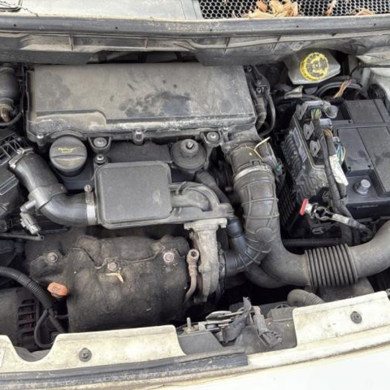 Porte avant droit PEUGEOT 1007 Photo n°16