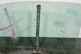 Vitre avant droit PEUGEOT 1007