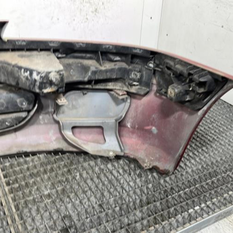 Pare choc avant PEUGEOT 106 Photo n°4