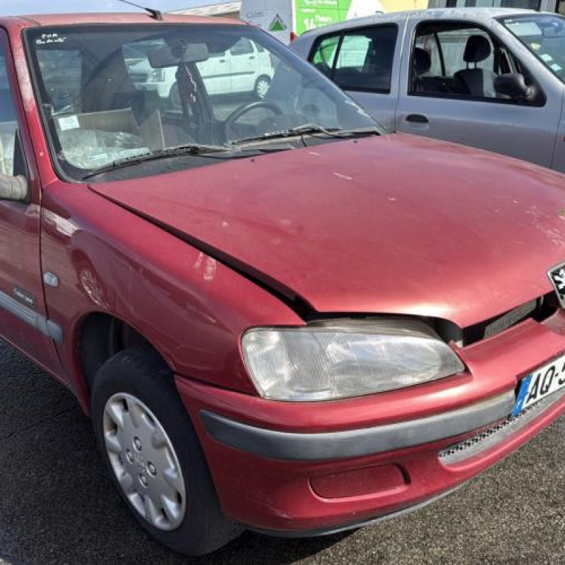 Pare choc avant PEUGEOT 106 Photo n°8