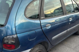 Moteur essuie glace avant RENAULT SCENIC 1