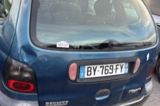 Moteur essuie glace avant RENAULT SCENIC 1