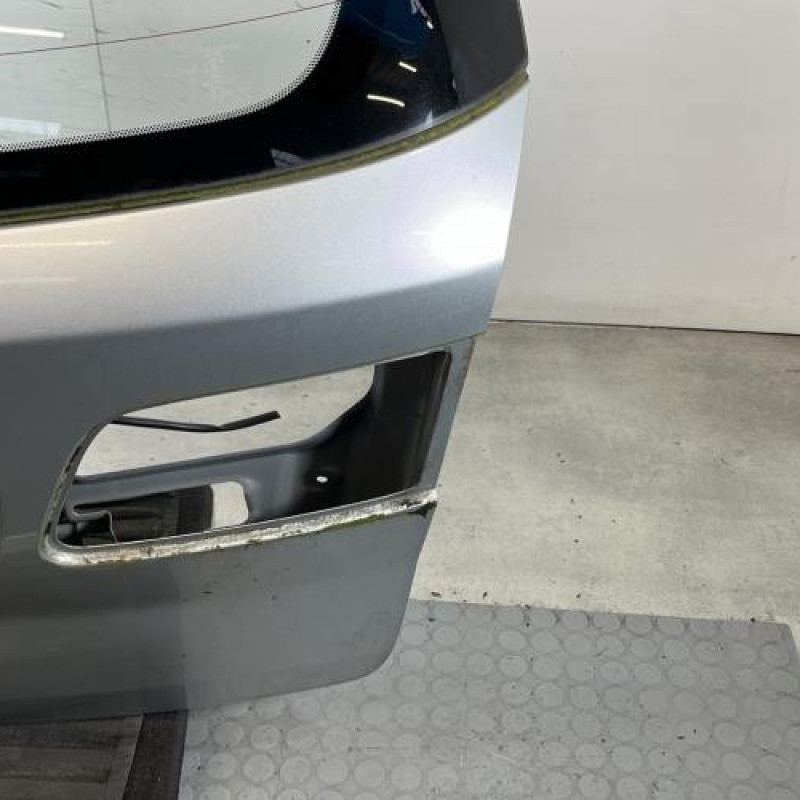 Malle/Hayon arriere MAZDA 6 1 Photo n°5