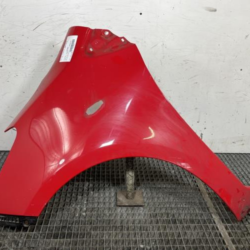 Aile avant gauche TOYOTA YARIS 2 Photo n°1