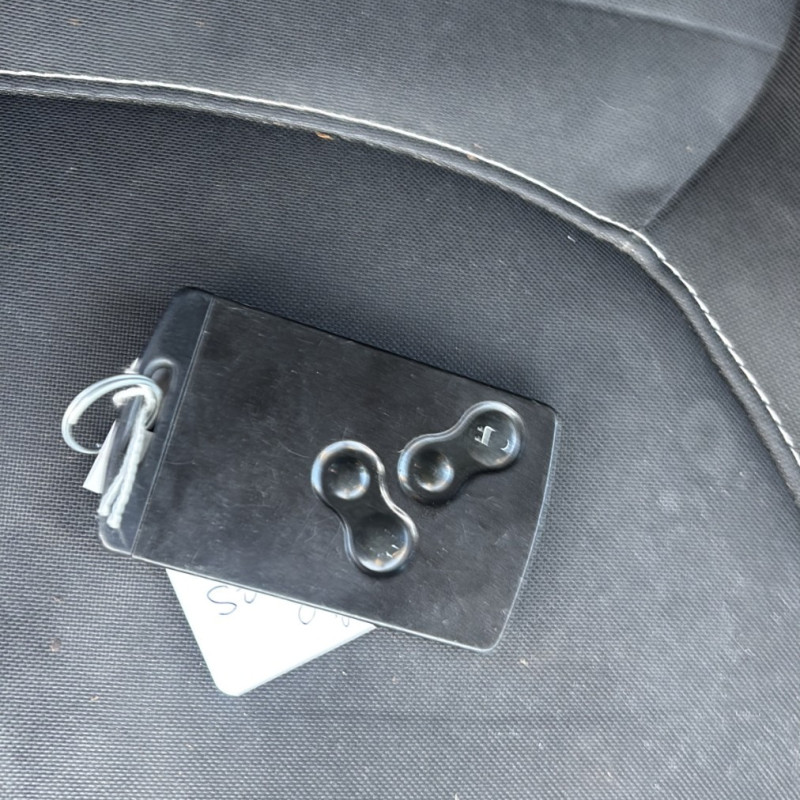 RENAULT CLIO 4 PHASE 2 1.5 DCI - 8V TURBO Photo n°16