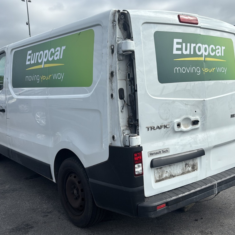 RENAULT TRAFIC 3 COURT PHASE 2 2.0 BLUE DCI - 16V TURBO Photo n°4