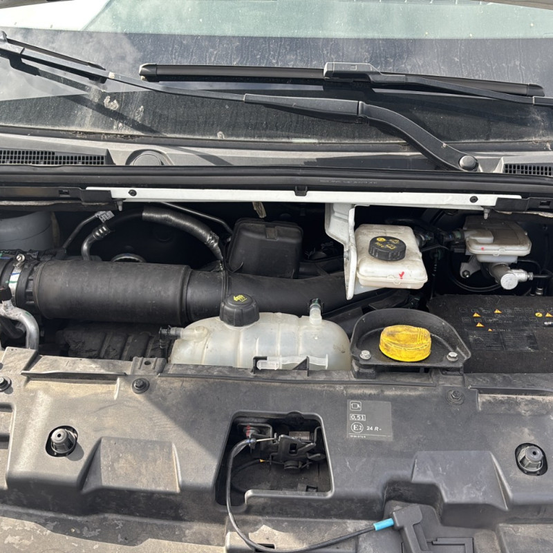 RENAULT TRAFIC 3 COURT PHASE 2 2.0 BLUE DCI - 16V TURBO Photo n°18