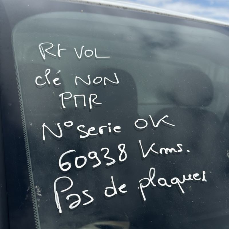 RENAULT TRAFIC 3 COURT PHASE 2 2.0 BLUE DCI - 16V TURBO Photo n°19