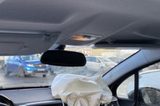 Poignee interieur arriere gauche PEUGEOT 208 1