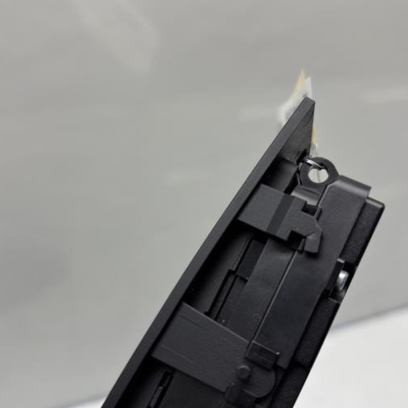 Bouton de warning MERCEDES CLASSE A 176 Photo n°5