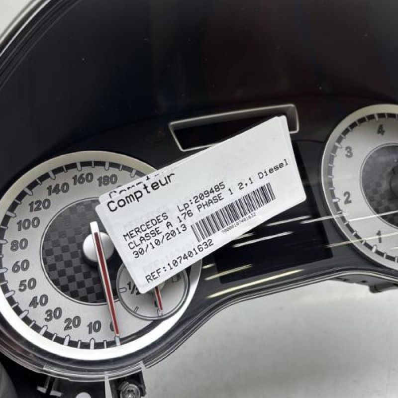 Compteur MERCEDES CLASSE A 176 Photo n°2