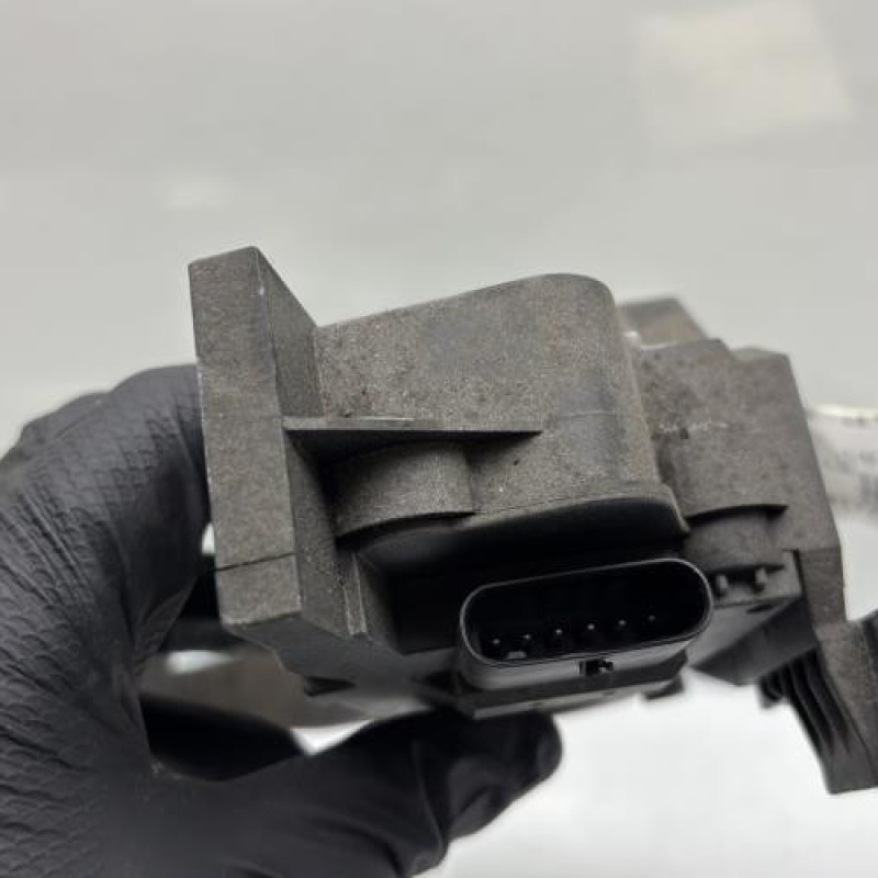 Pedale d'accelerateur MERCEDES CLASSE A 176 Photo n°4