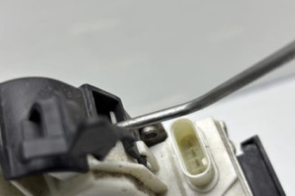 Serrure avant gauche MERCEDES CLASSE A 176