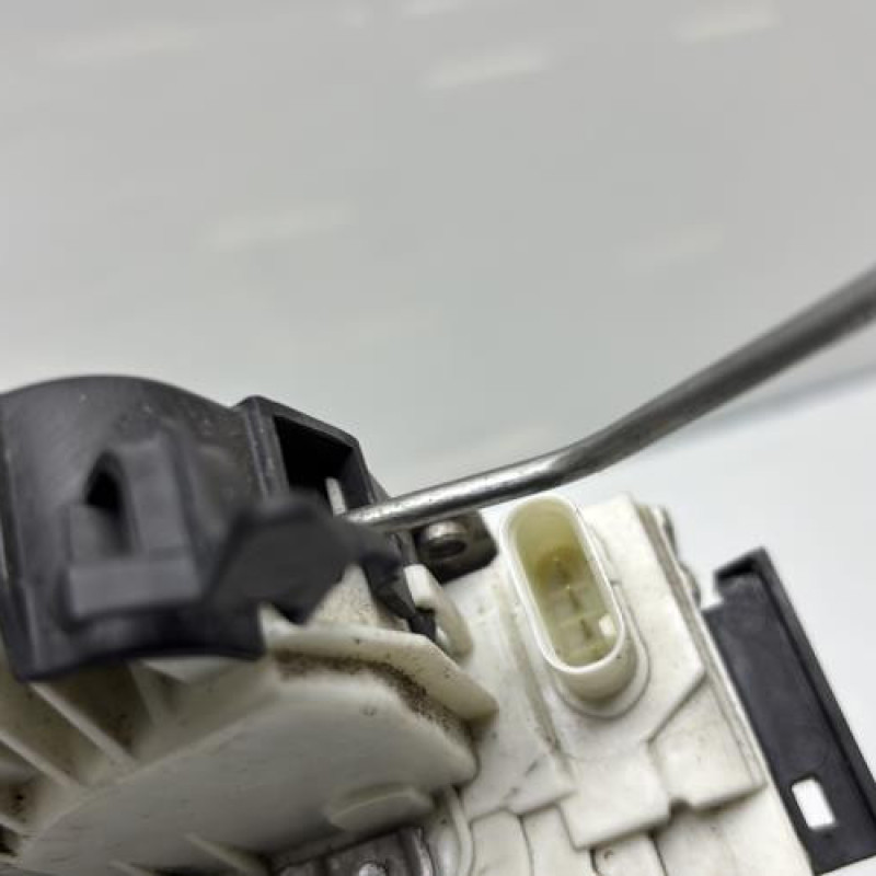 Serrure avant gauche MERCEDES CLASSE A 176 Photo n°5